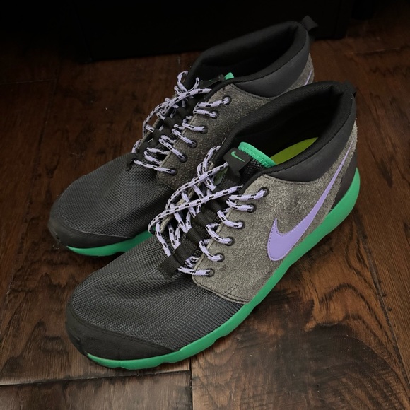Nike Other - Nike Men’s Roshe Hightop